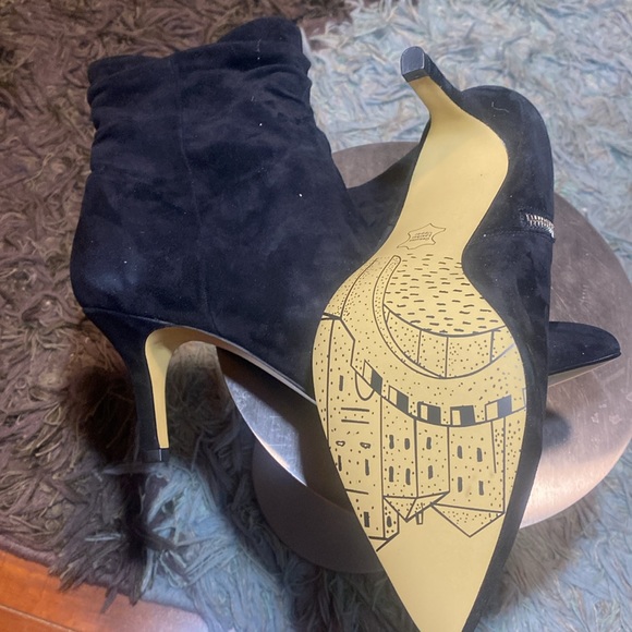 NWOT BLACK SUEDE BELLA VITA DANIELLE BOOTIES - Picture 8 of 16